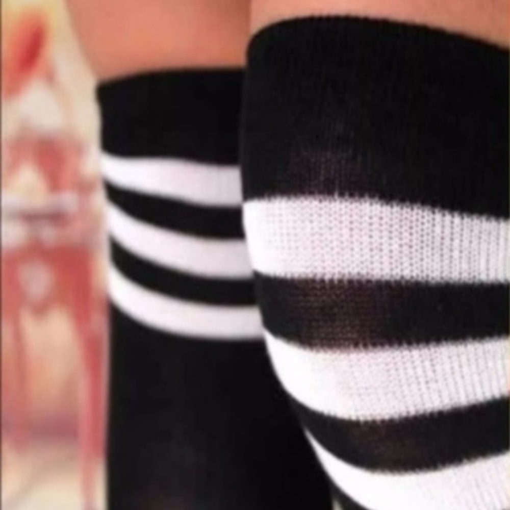 BLACK HIGH SOCKS WITH WHITE STRIPES. - Picture 2 of 3